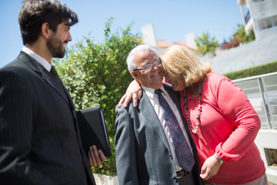 real estate attorney — Real Estate Attorney: What They Do & When to Hire